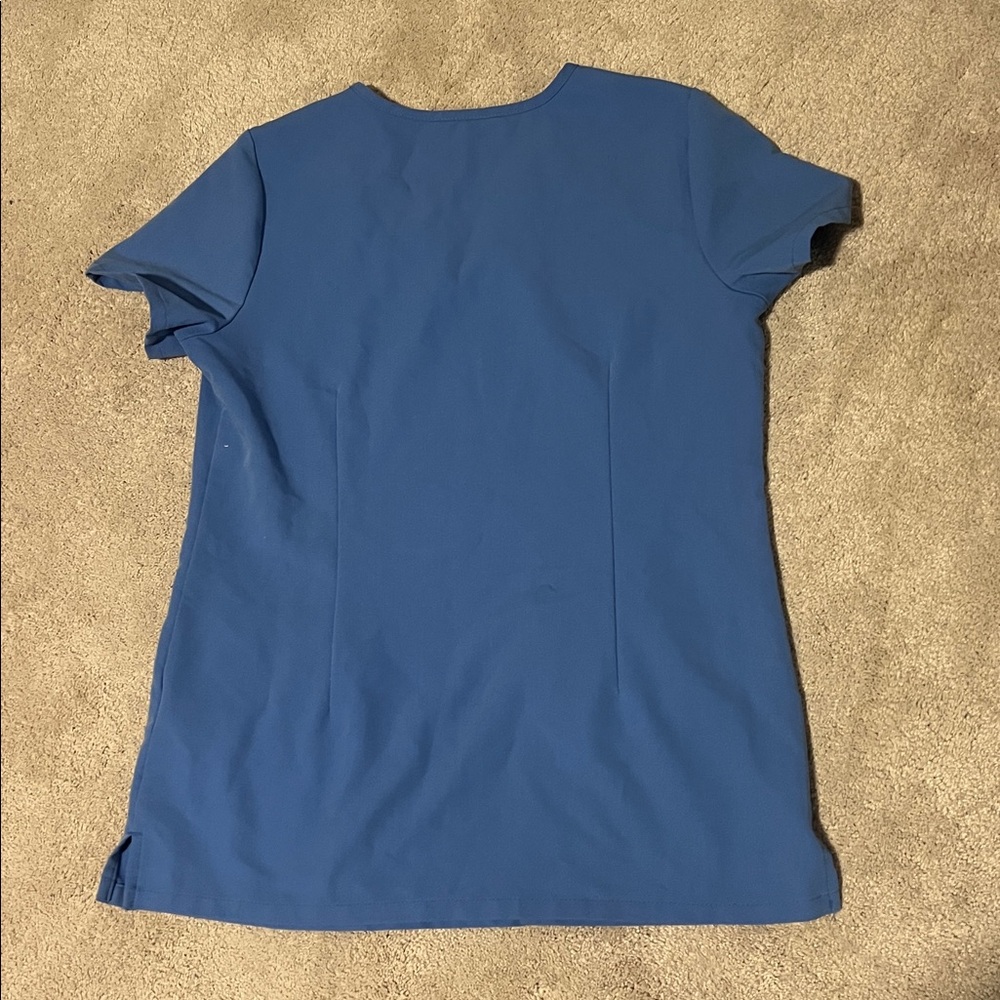 Size XS Figs Ceil Blue two pocket v neck top - Picture 2 of 4